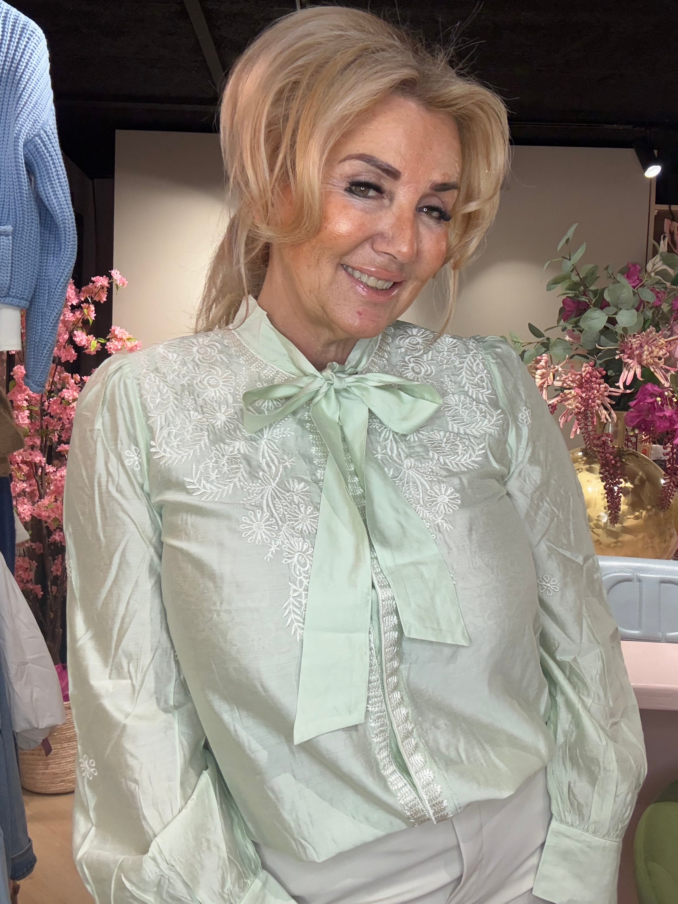 Blouse Satijn Look Borduurwerk Groen